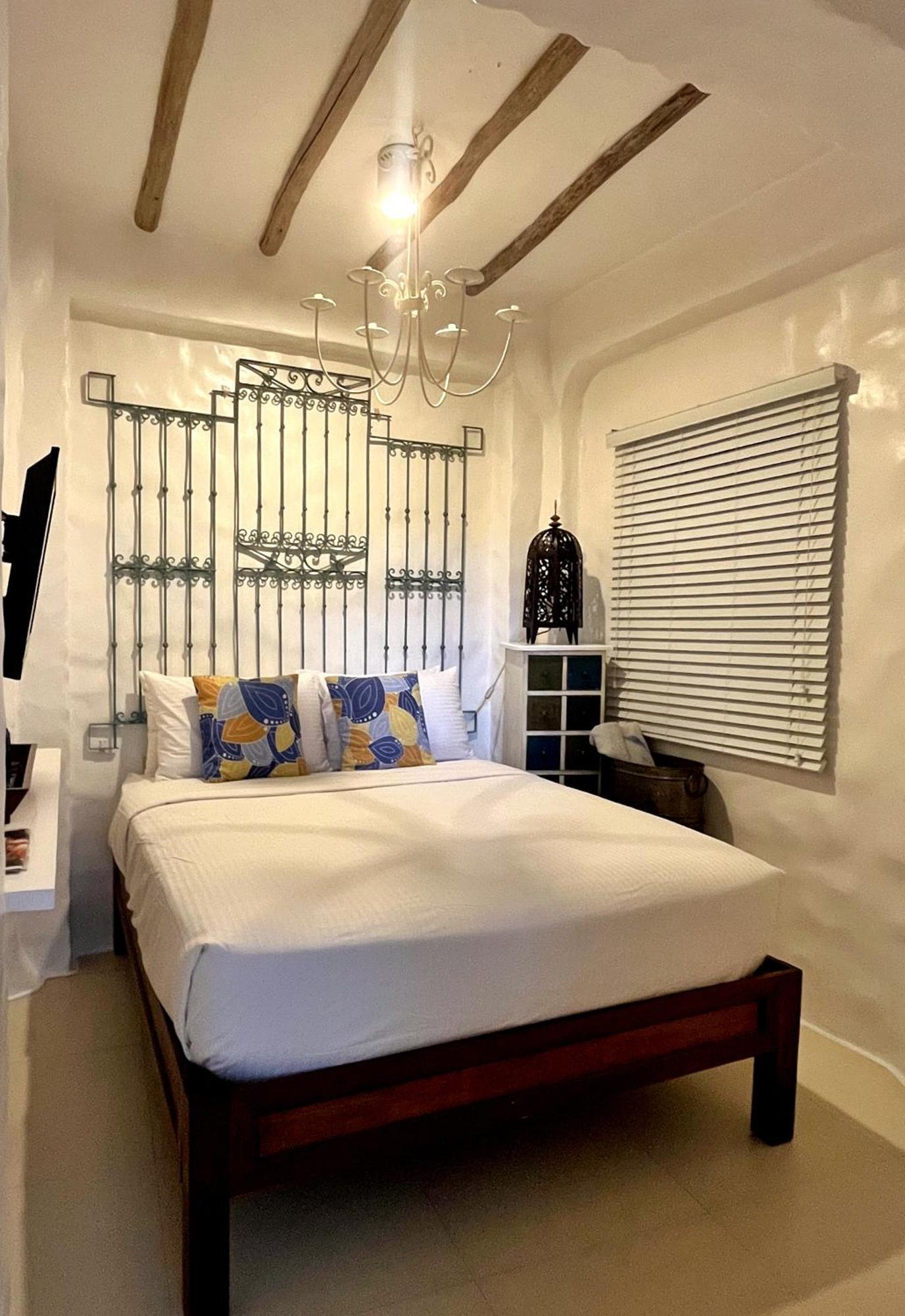Hotel Lugar Bonito Balabag (Boracay)